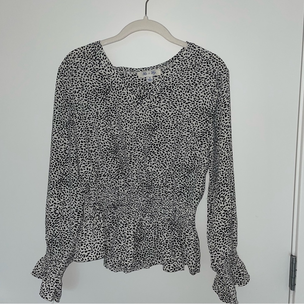 Salt and Sky Balloon Sleeve Blouse